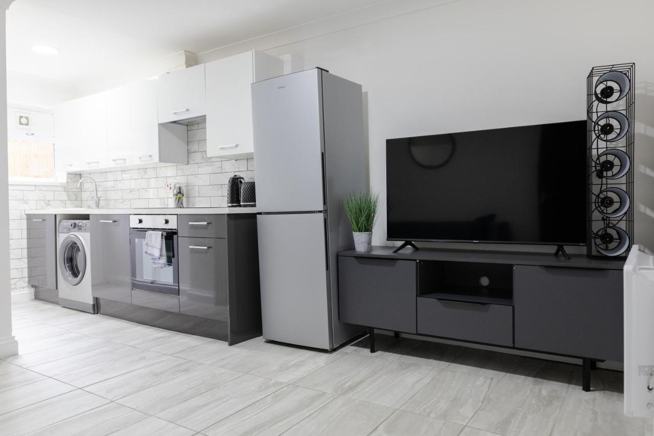 קארדיף Chic Urban 2 Bedroom Apartments מראה חיצוני תמונה