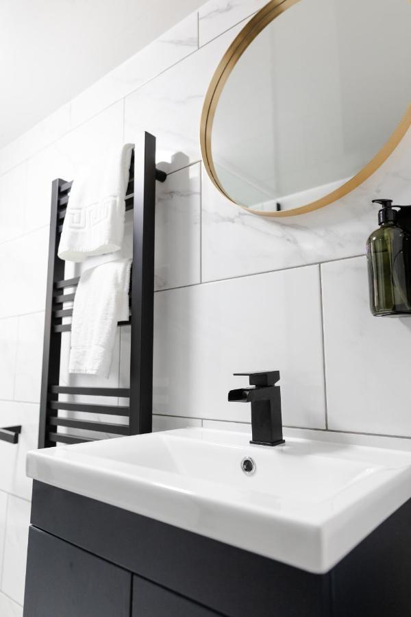 קארדיף Chic Urban 2 Bedroom Apartments מראה חיצוני תמונה